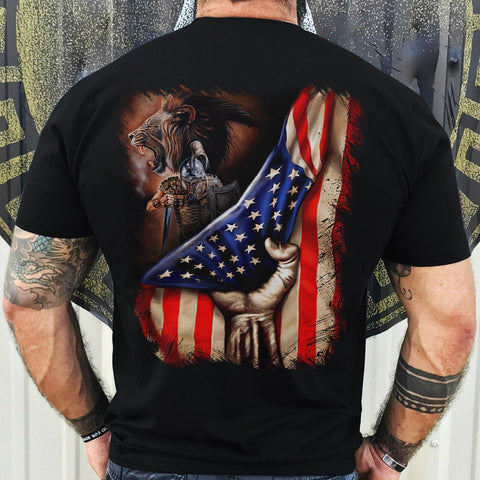Christian Lion And The Armor Of Faith Shirt, Jesus Christ Art, Lion And Knight Print, Veteran Day Gift, Christian T-Shirt, Patriotic Shirt