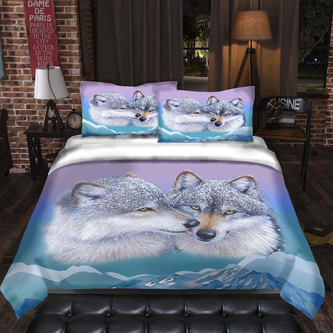 Wolf's Kiss Bedding Set