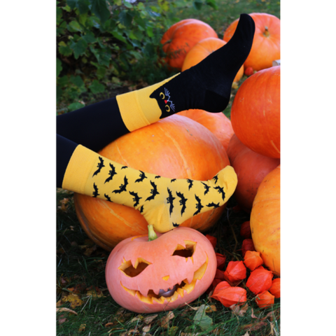 Halloween Socks (1 Pair) Spooky Cats and Bats Pattern Black and Yellow Socks Cute Halloween Gifts